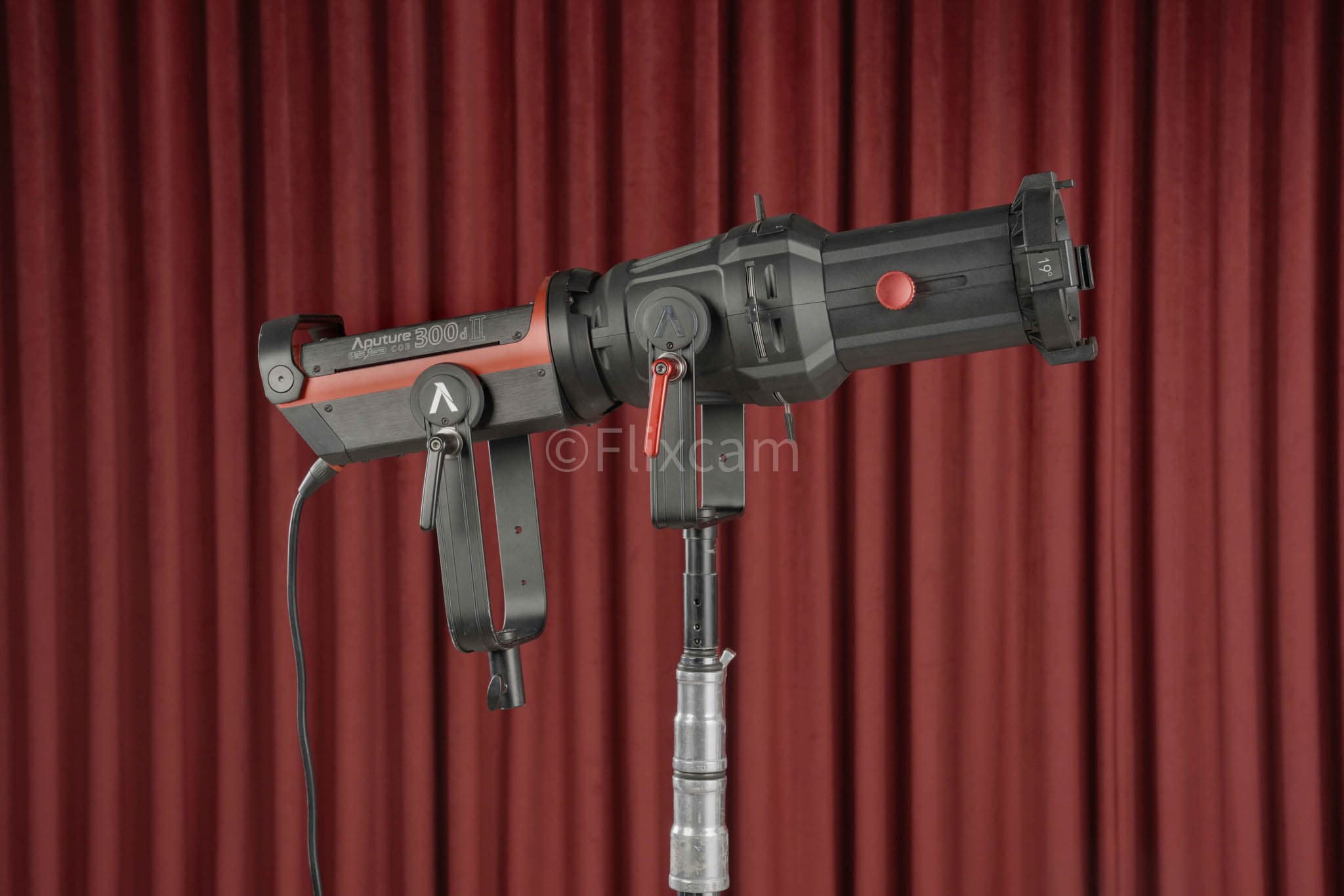 Aputure Spotlight Mount - 1